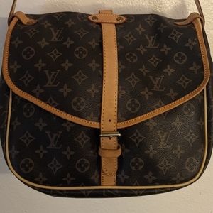 Large HOT 🔥Messenger Bag / Unisex